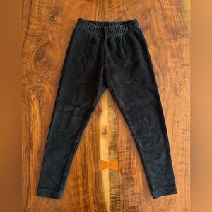 Hanna Andersson black corduroy pants. 110cm US 5.